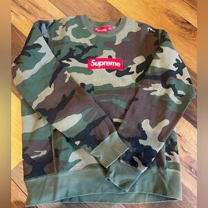 Supreme Red Box Logo Camo Crewneck Sweatshirt